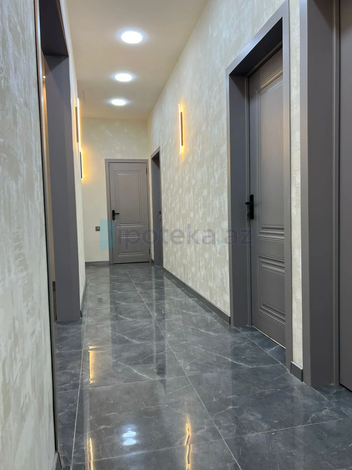 Satılır 4 otaqlı həyət evi