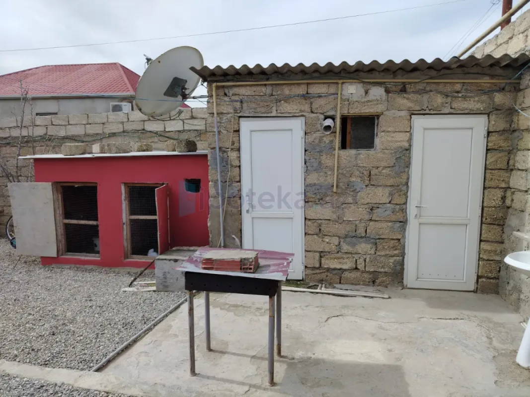 Satılır 4 otaqlı həyət evi 120 m²