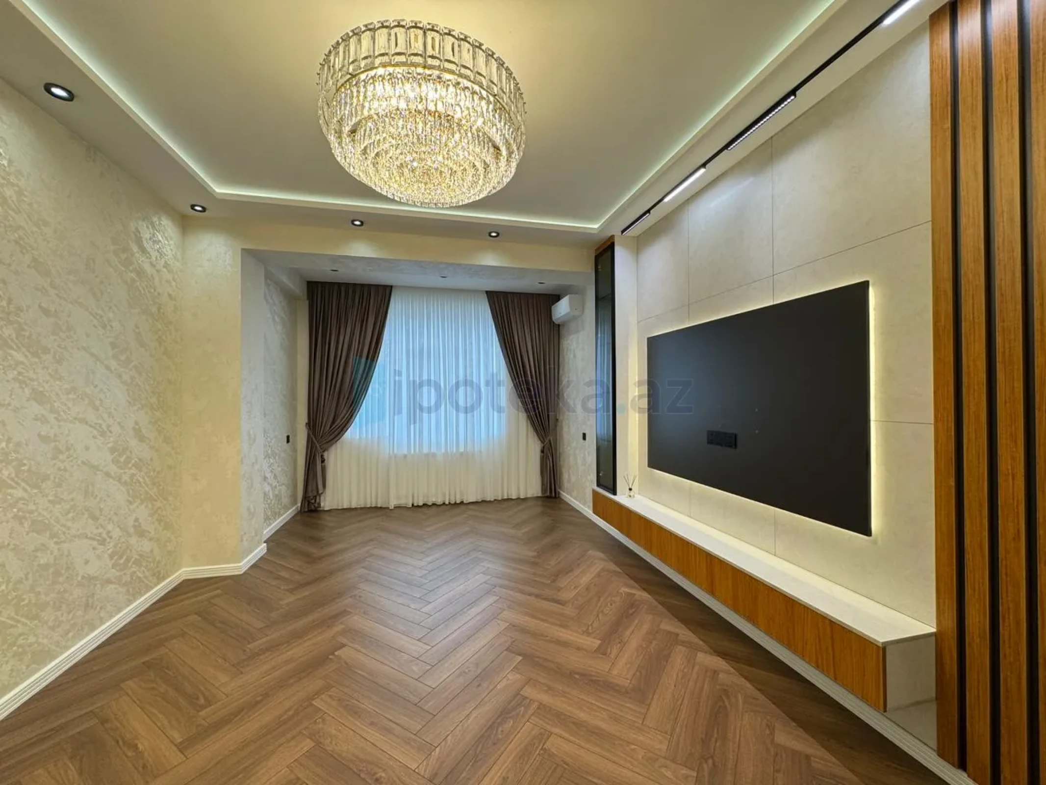 Satılır 3 otaqlı yeni tikili 105 m²