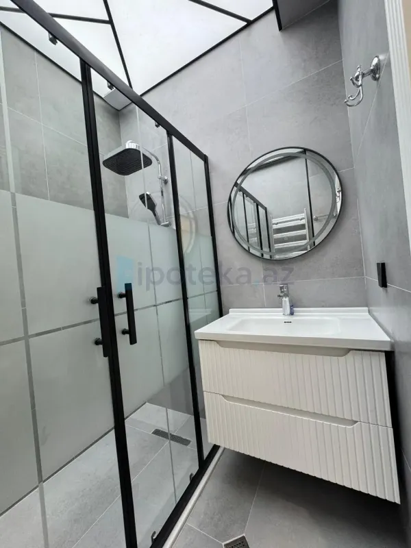 Satılır 3 otaqlı yeni tikili 105 m²