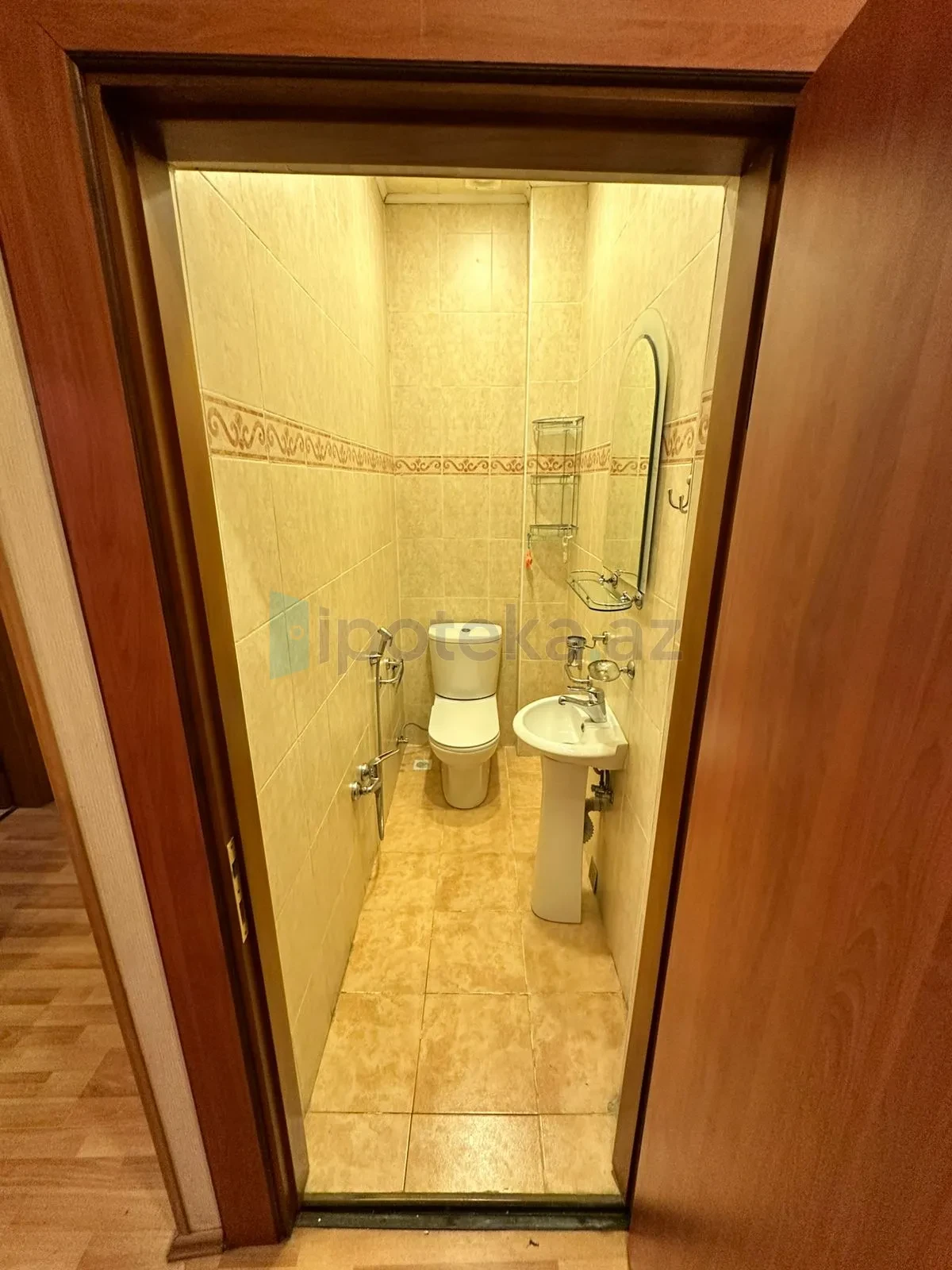 Satılır 3 otaqlı köhnə tikili 110 m²