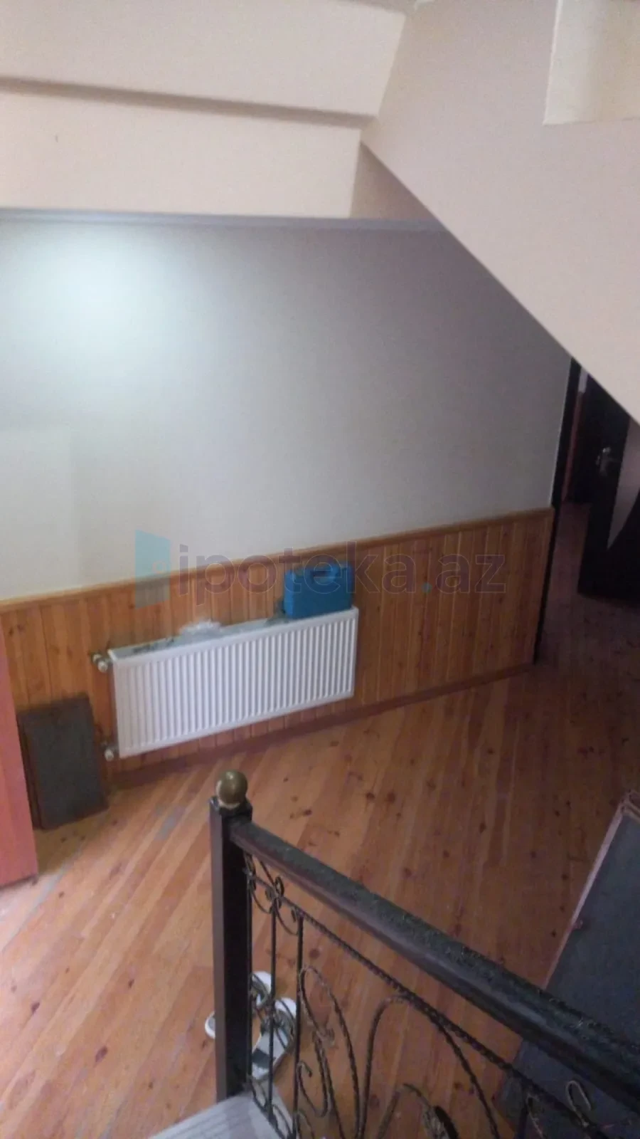 Satılır 7 otaqlı həyət evi 350 m²