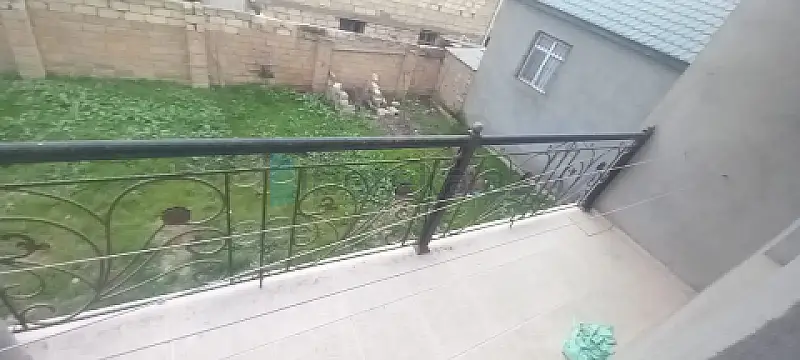 Satılır 7 otaqlı həyət evi 350 m²
