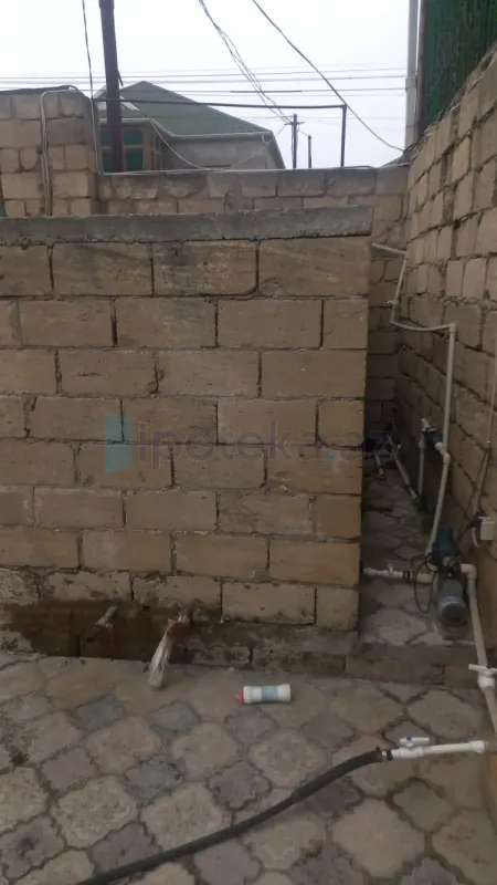 Satılır 7 otaqlı həyət evi 350 m²