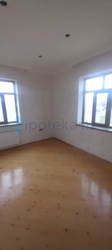 Satılır 7 otaqlı həyət evi 350 m²
