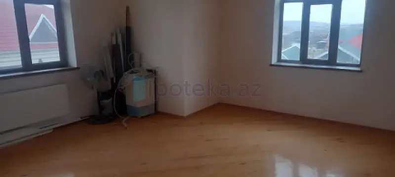 Satılır 7 otaqlı həyət evi 350 m²