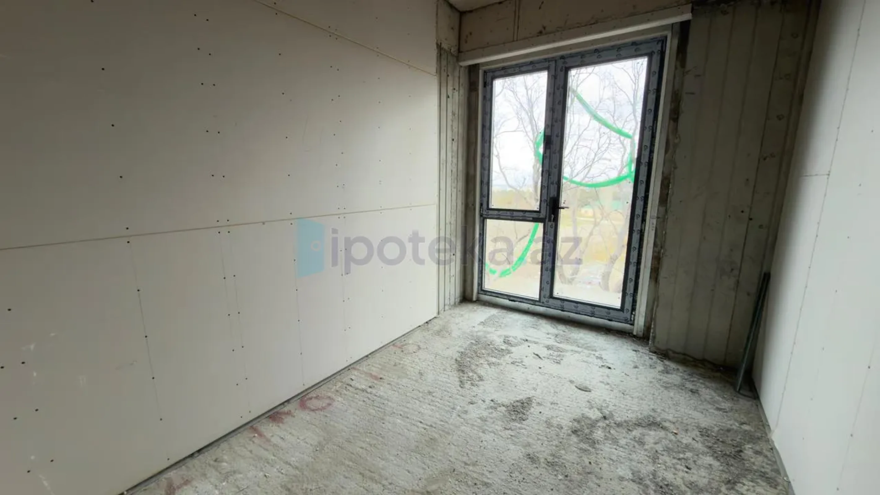 Satılır 3 otaqlı yeni tikili 87 m²