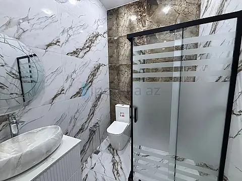 Satılır 4 otaqlı mənzil 160 m²