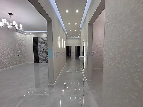 Satılır 4 otaqlı mənzil 160 m²