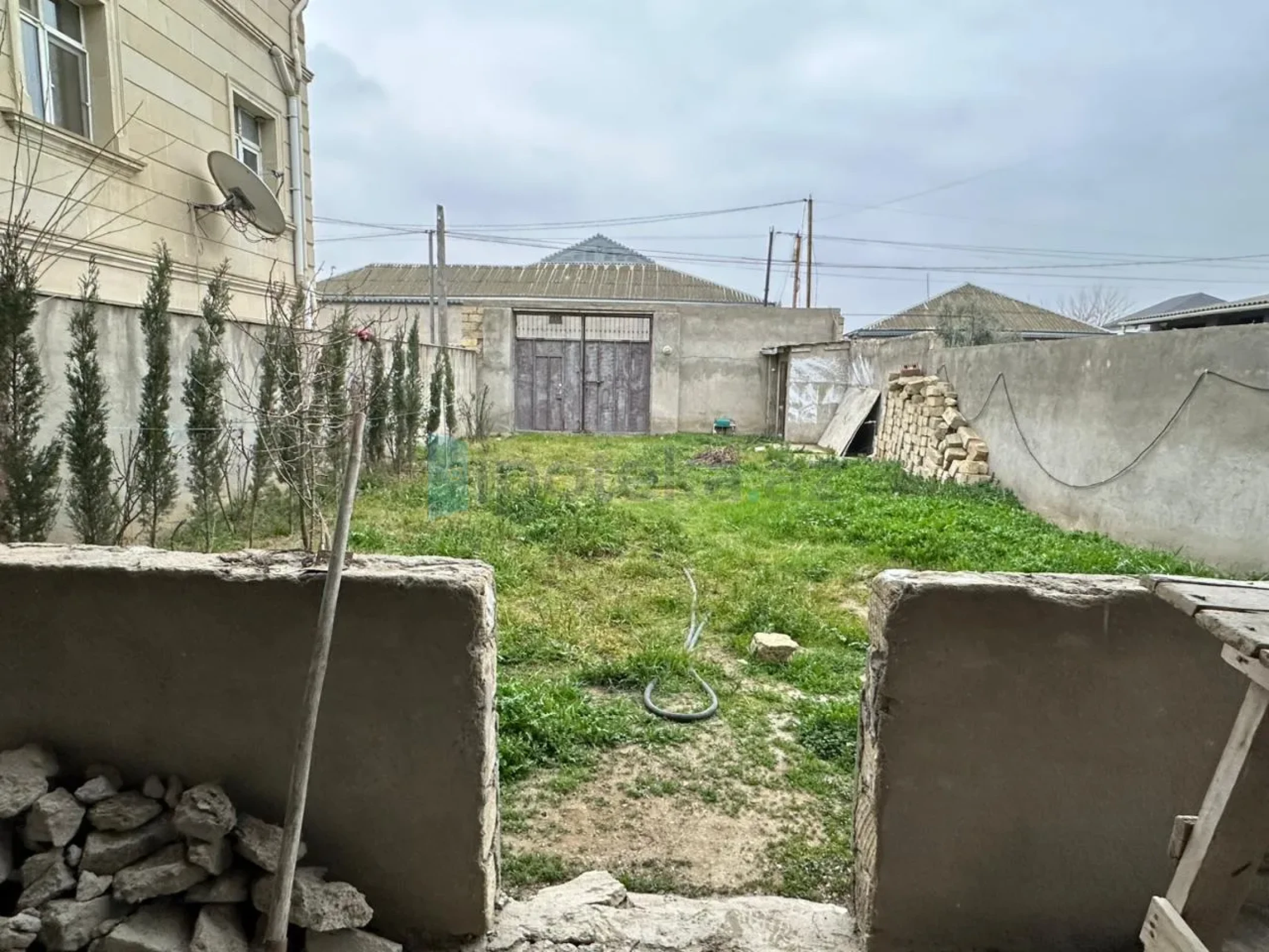 Satılır 6 otaqlı həyət evi 115 m²