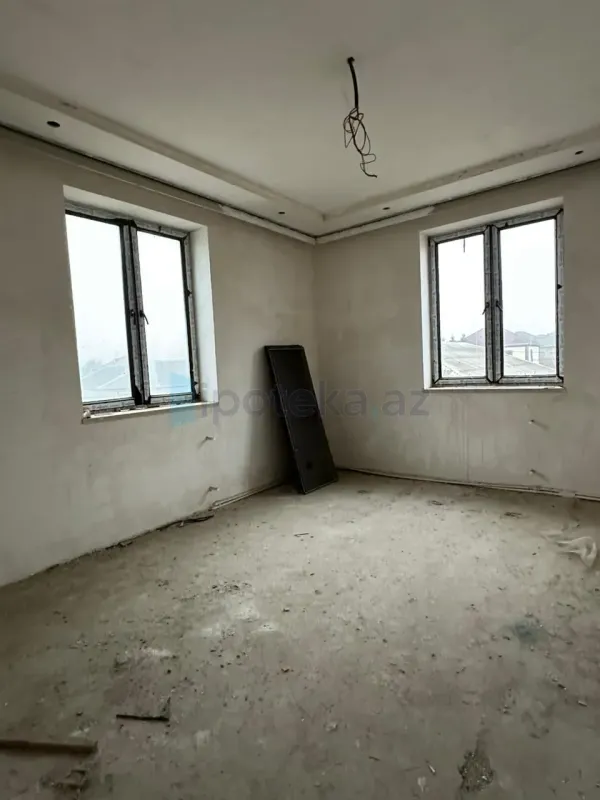 Satılır 6 otaqlı həyət evi 115 m²