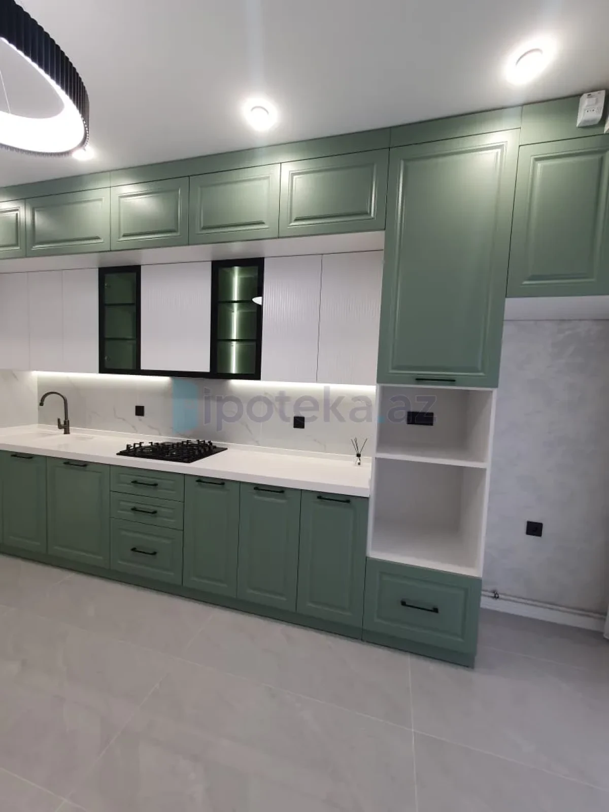 Satılır 3 otaqlı yeni tikili 105 m²