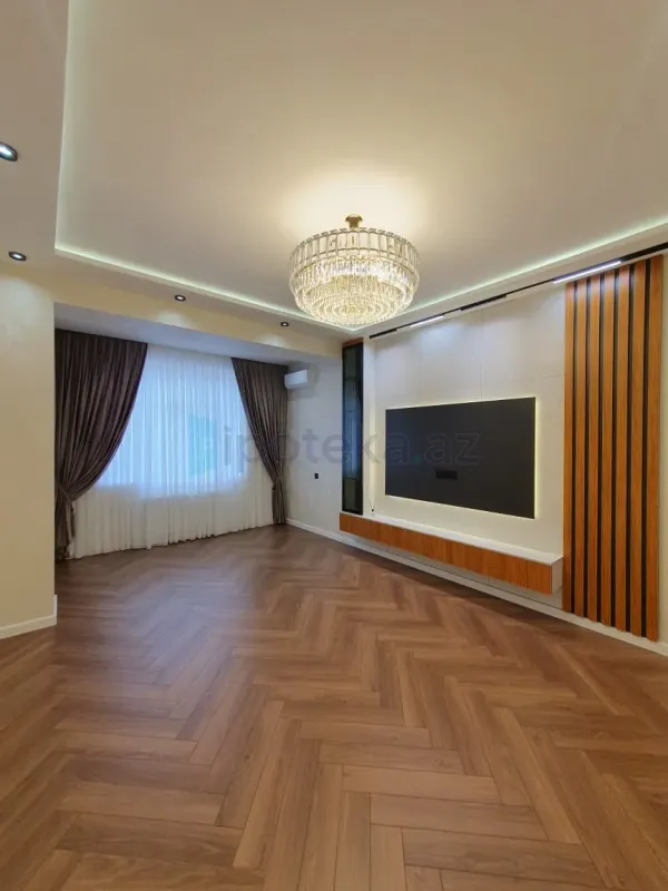 Satılır 3 otaqlı yeni tikili 105 m²