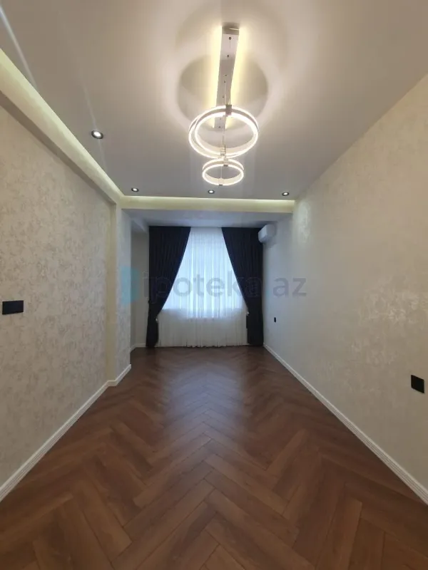 Satılır 3 otaqlı yeni tikili 105 m²