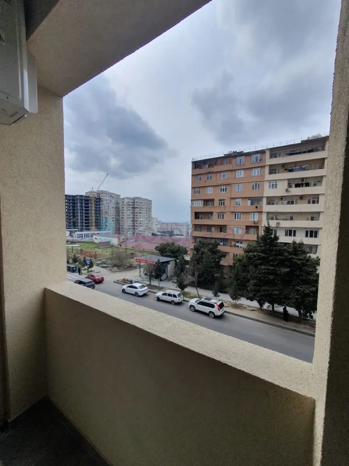 Satılır 3 otaqlı yeni tikili 105 m²