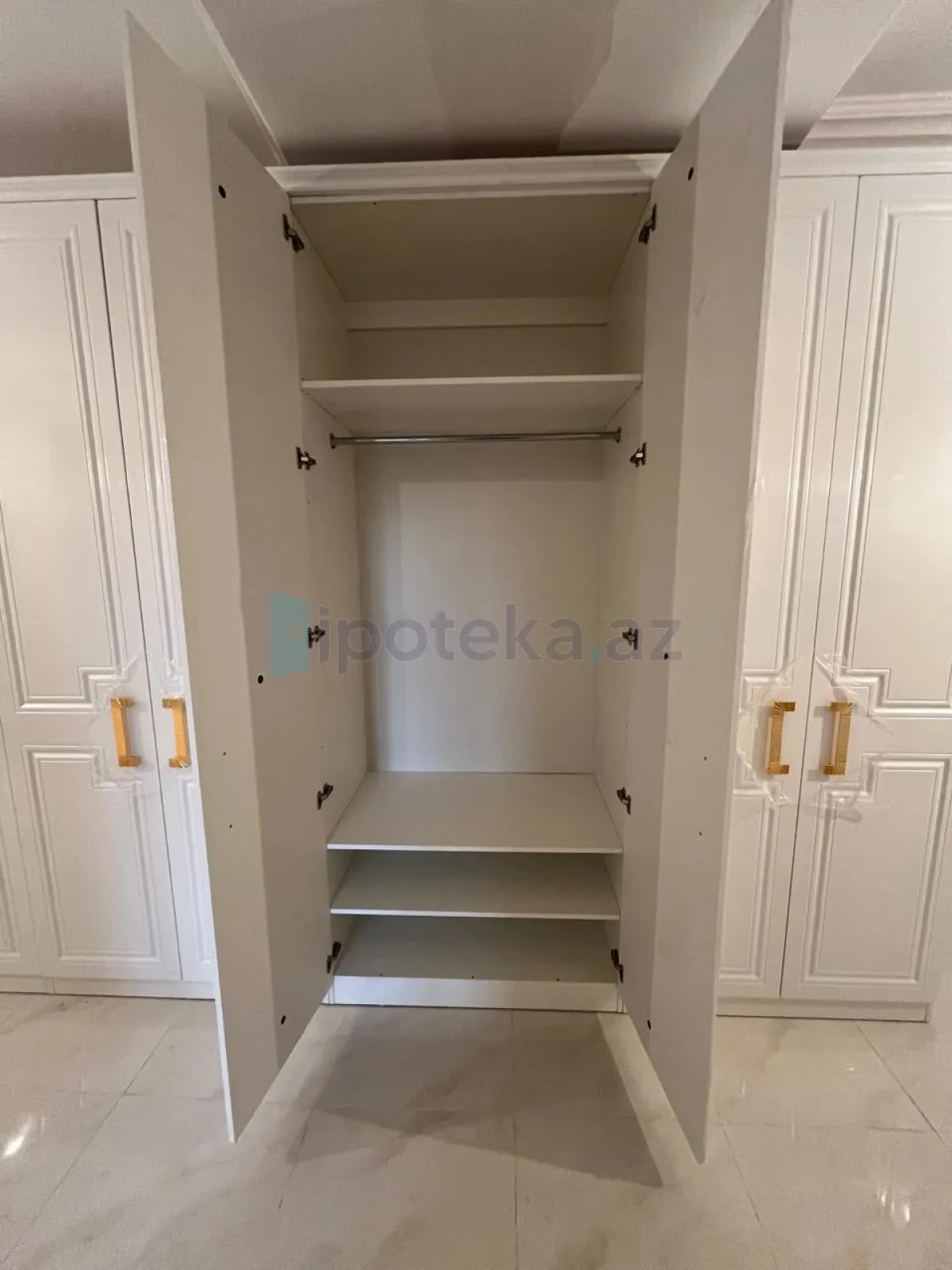 Satılır 3 otaqlı yeni tikili 134 m²