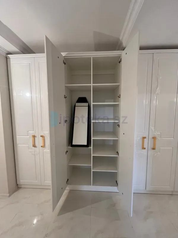 Satılır 3 otaqlı yeni tikili 134 m²