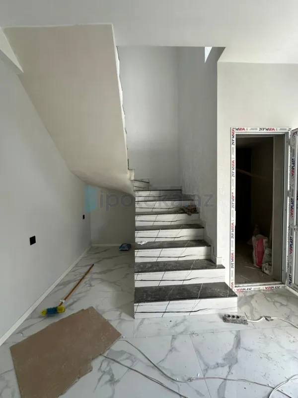 Satılır 4 otaqlı həyət evi 118 m²