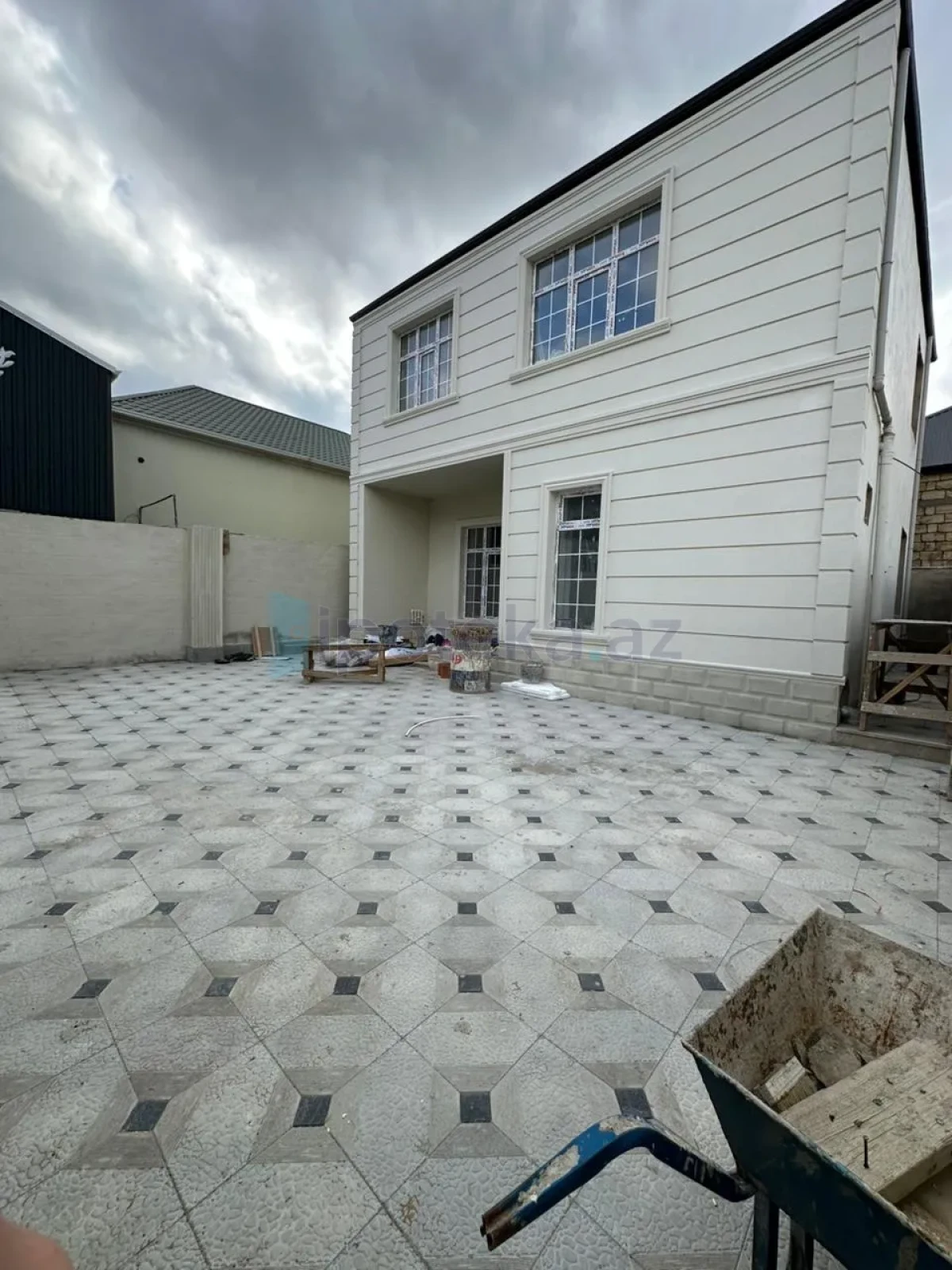 Satılır 4 otaqlı həyət evi 118 m²