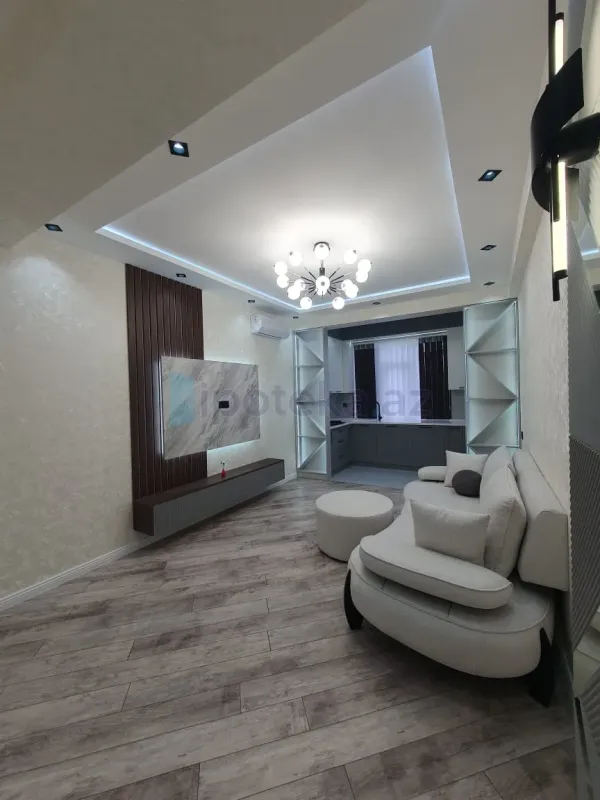 Satılır 3 otaqlı yeni tikili 90 m²