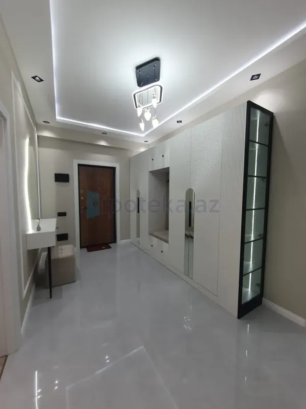 Satılır 3 otaqlı yeni tikili 90 m²