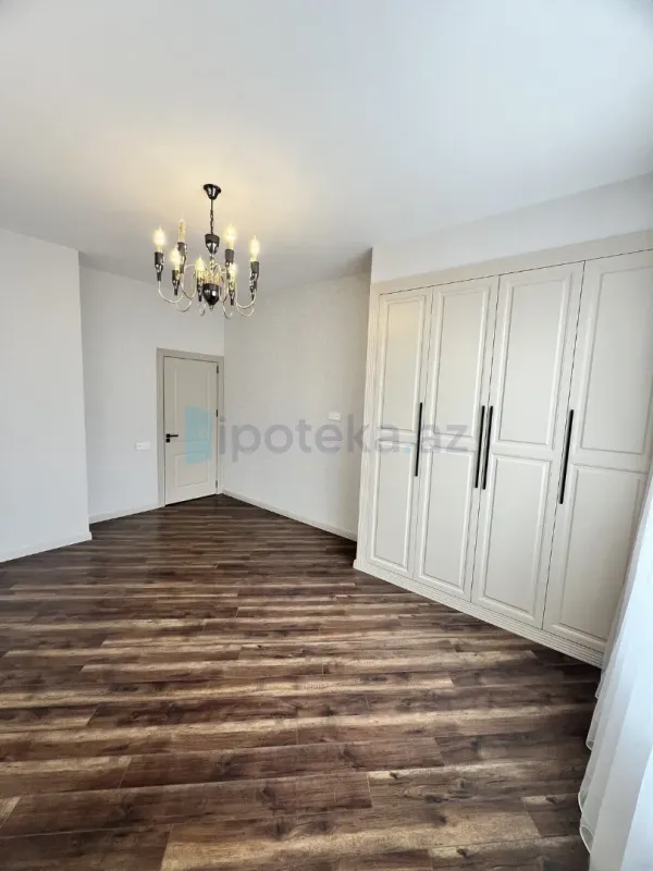 Satılır 3 otaqlı yeni tikili 110 m²