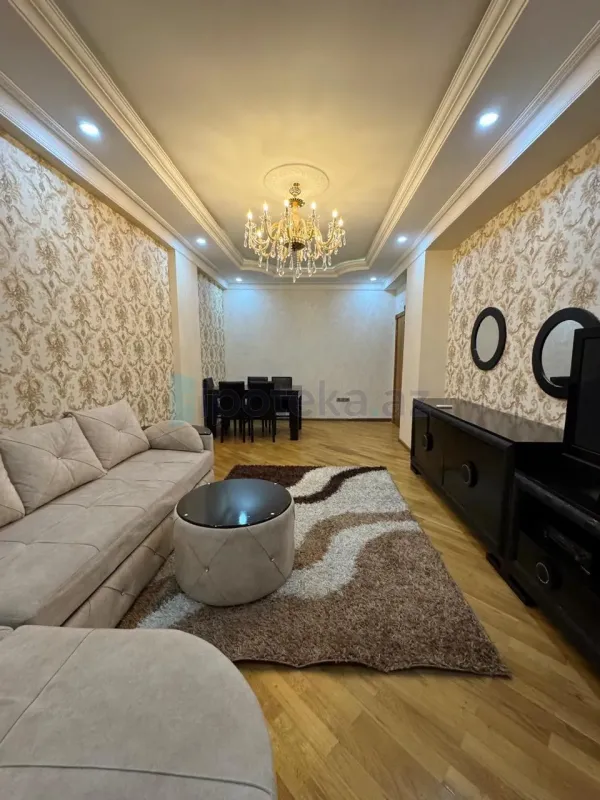 Satılır 3 otaqlı yeni tikili 130 m²