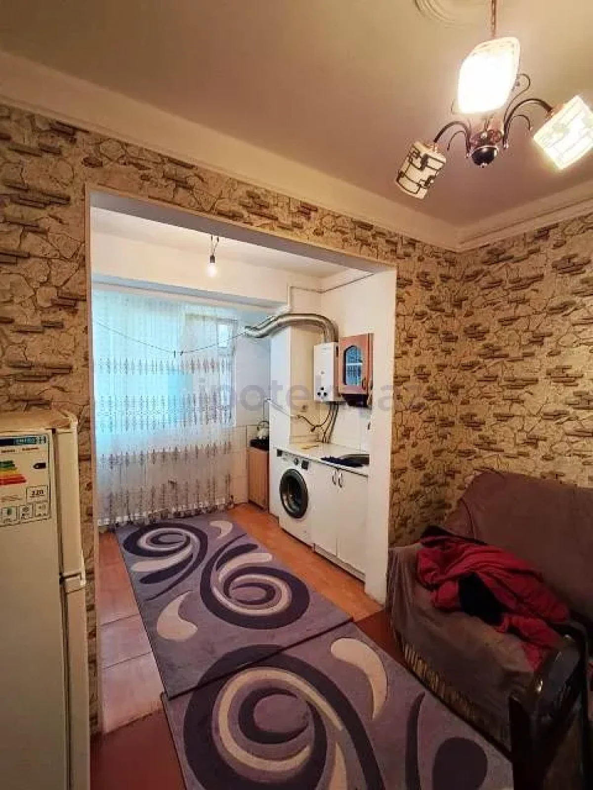 Satılır 2 otaqlı köhnə tikili 60 m²