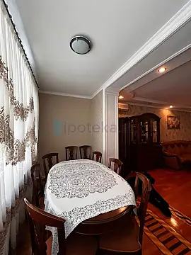 Satılır 3 otaqlı köhnə tikili 103 m²