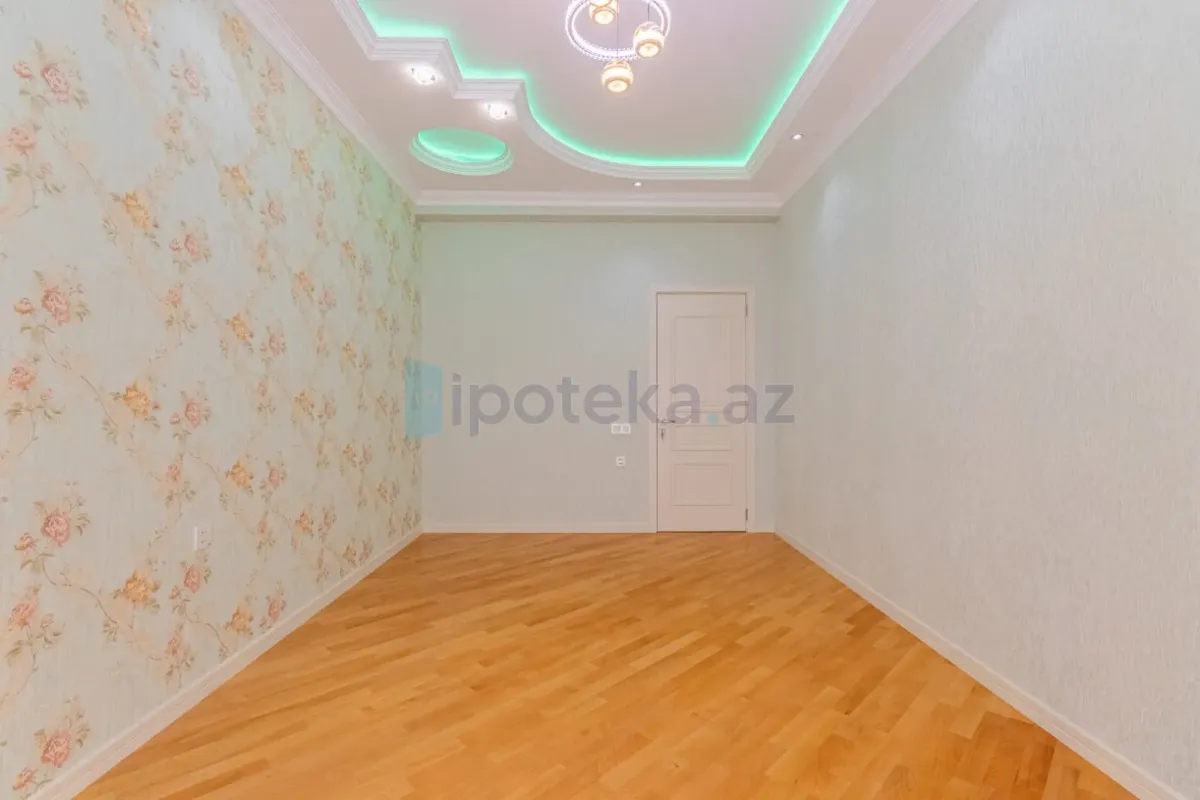 Satılır 3 otaqlı yeni tikili 107 m²