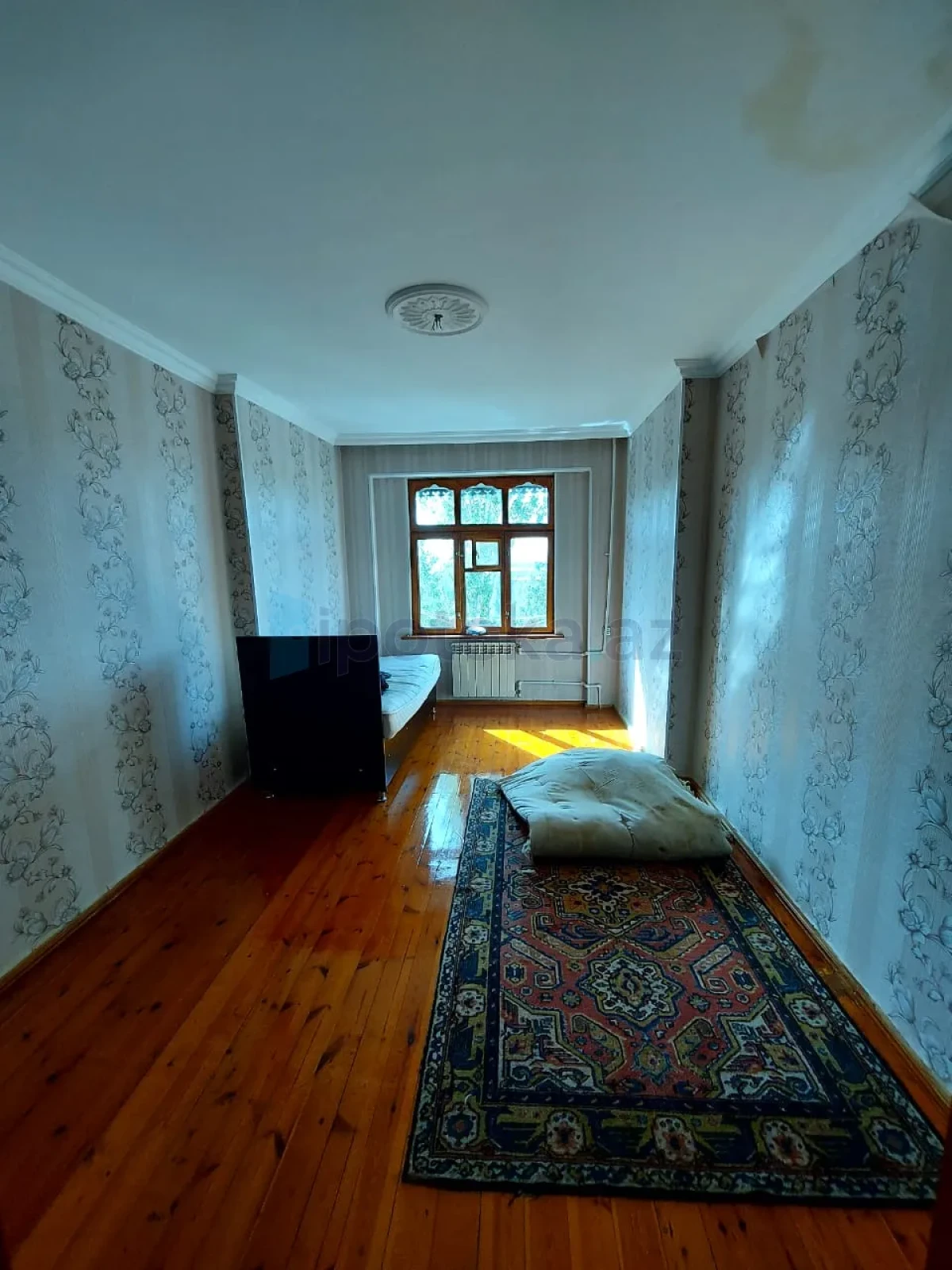 Satılır 3 otaqlı köhnə tikili 75 m²