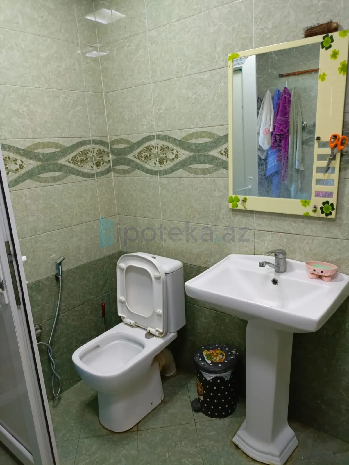 Satılır 4 otaqlı həyət evi 130 m²