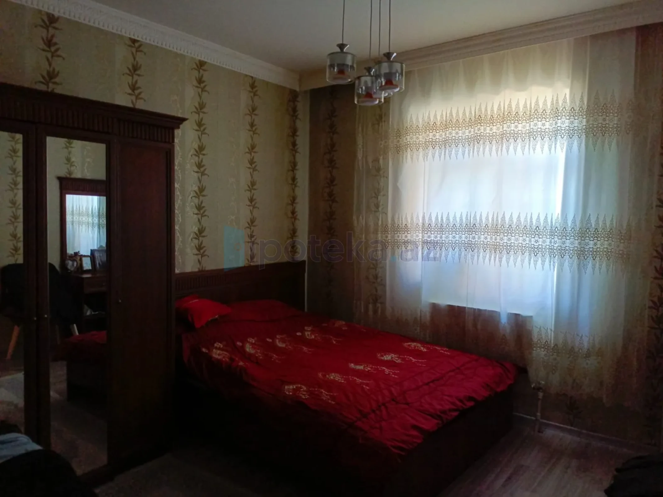 Satılır 4 otaqlı həyət evi 130 m²