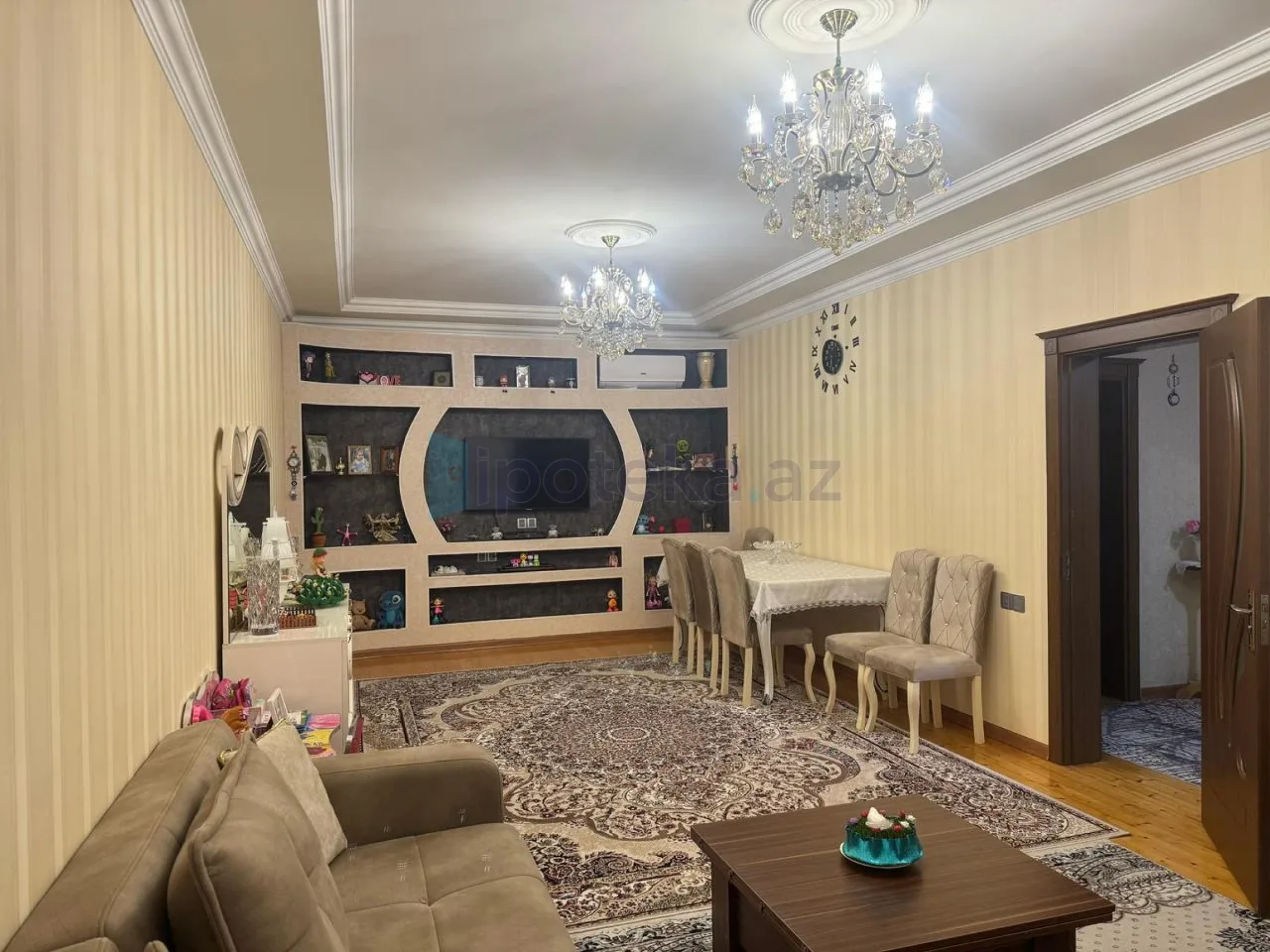 Satılır 5 otaqlı həyət evi 182 m²