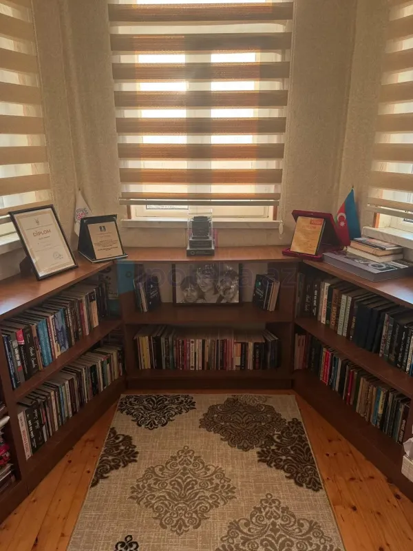 Satılır 5 otaqlı həyət evi 182 m²