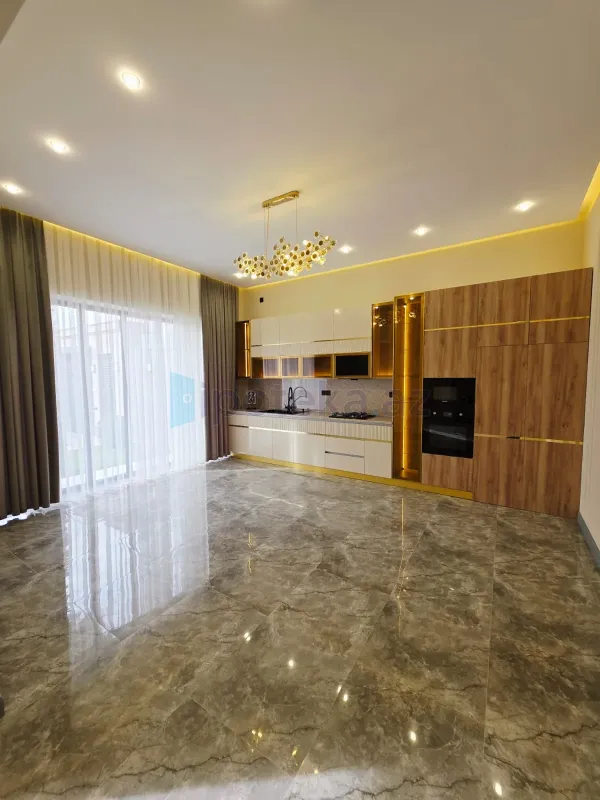 Satılır 4 otaqlı həyət evi 160 m²