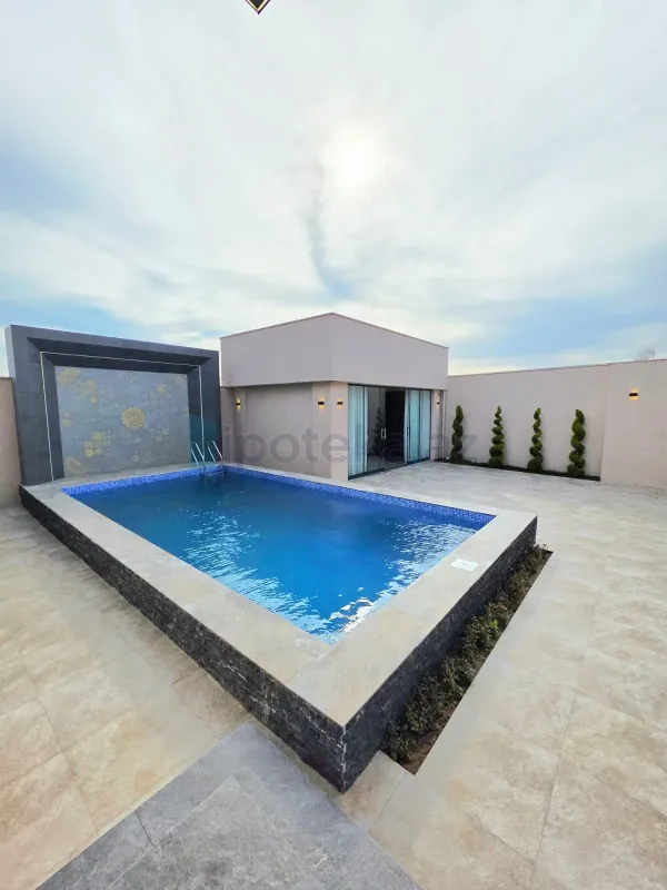 Satılır 4 otaqlı həyət evi 160 m²