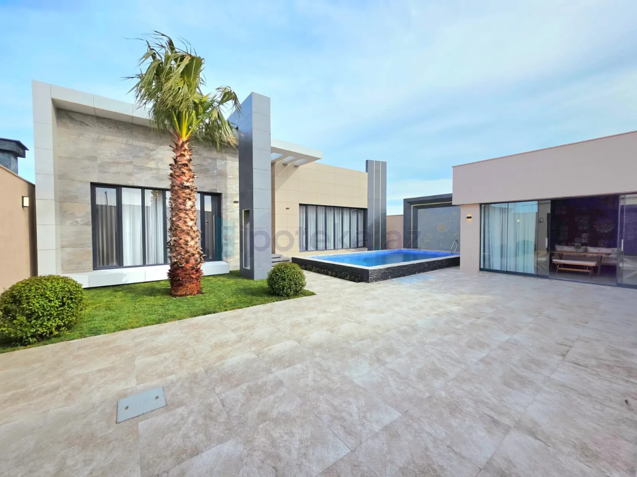 Satılır 4 otaqlı həyət evi 160 m²