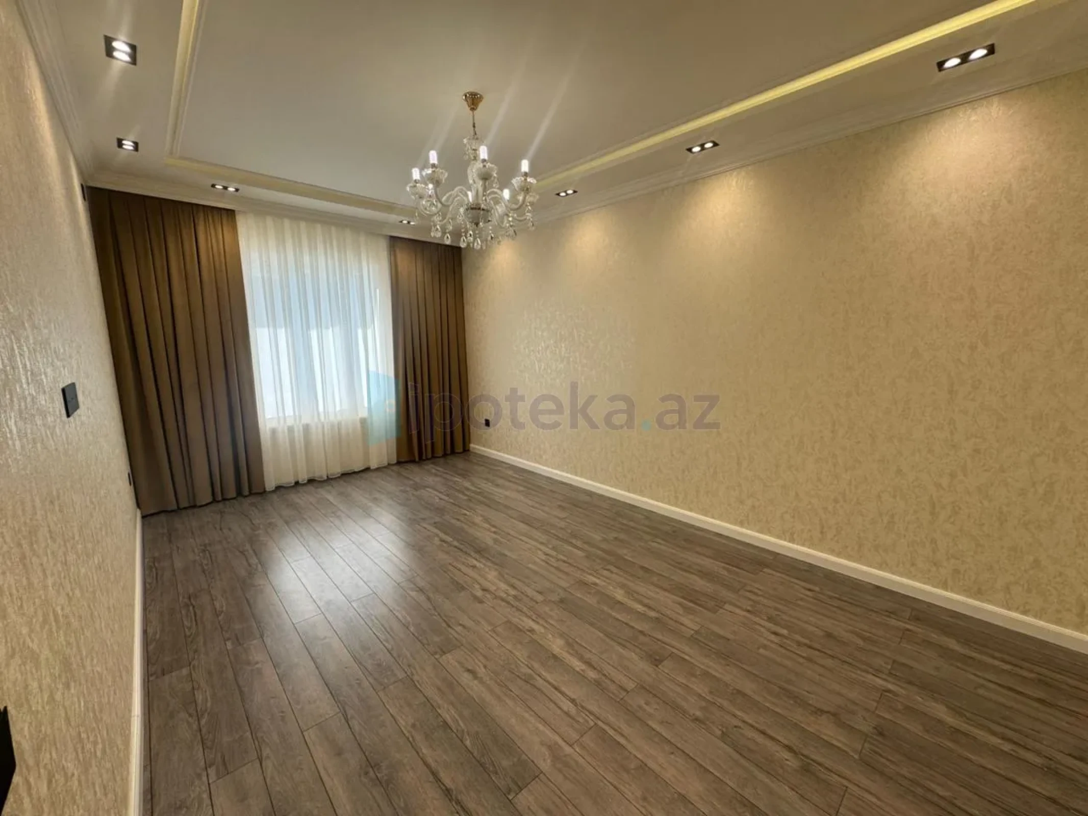 Satılır 2 otaqlı köhnə tikili 50 m²