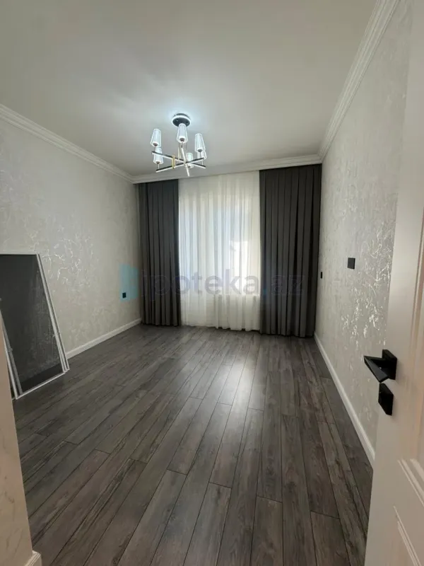 Satılır 2 otaqlı köhnə tikili 50 m²