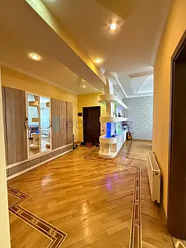 Satılır 3 otaqlı yeni tikili 115 m²