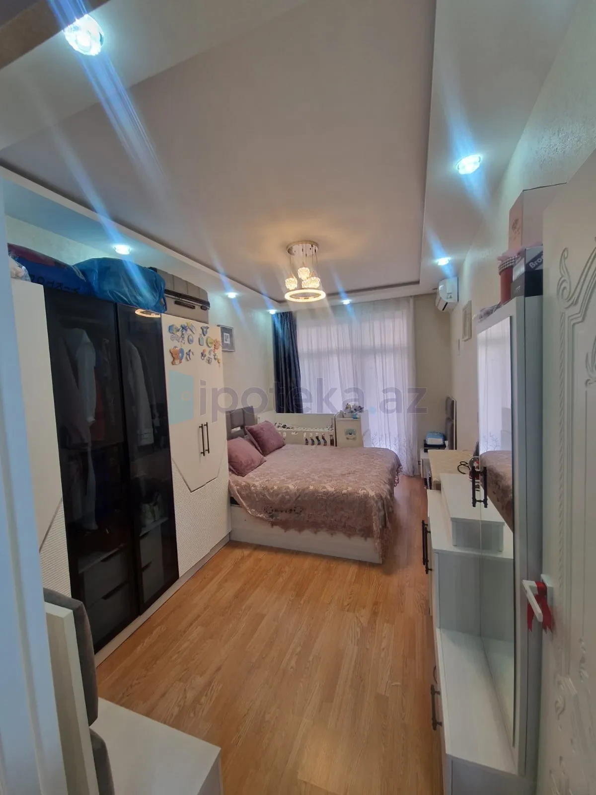 Satılır 2 otaqlı yeni tikili 61 m²