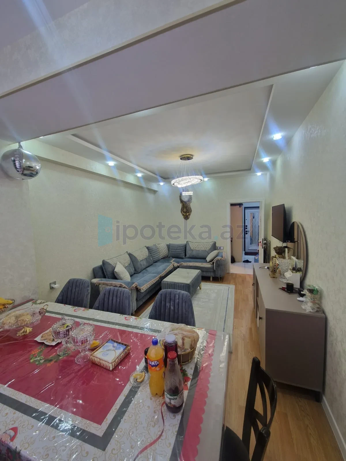 Satılır 2 otaqlı yeni tikili 61 m²