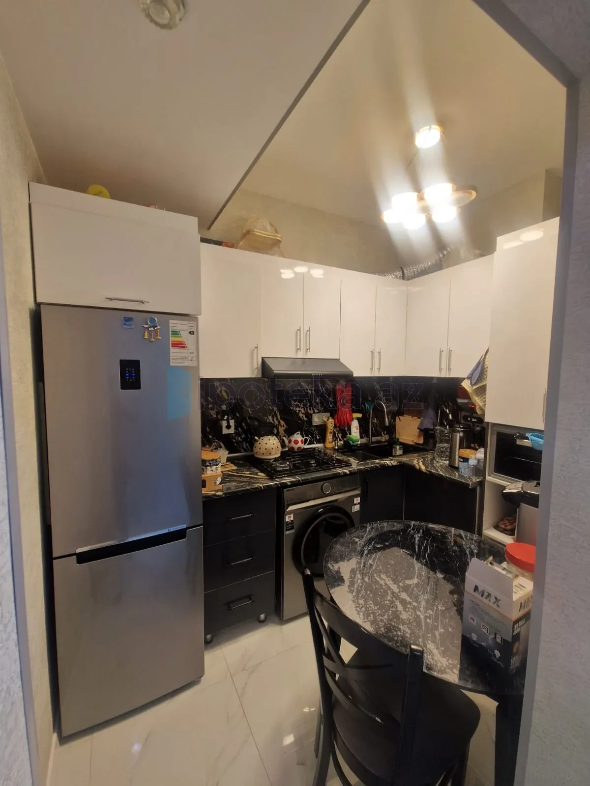 Satılır 2 otaqlı yeni tikili 61 m²