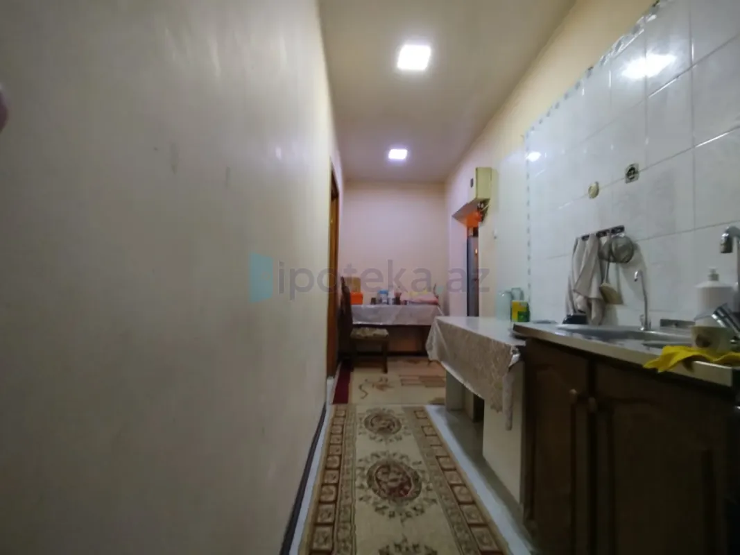 Satılır 3 otaqlı köhnə tikili 110 m²