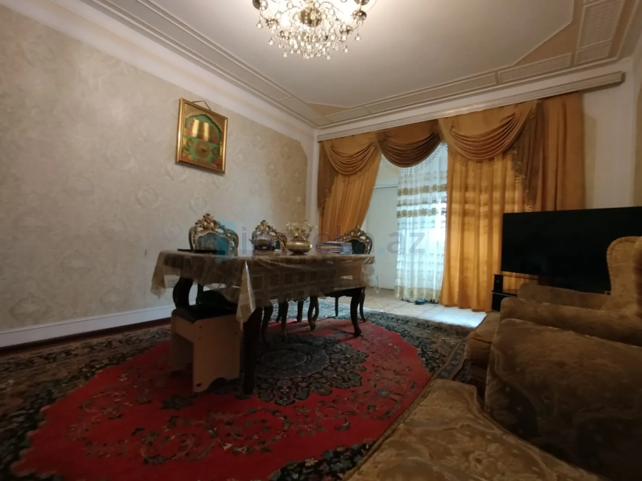 Satılır 3 otaqlı köhnə tikili 110 m²