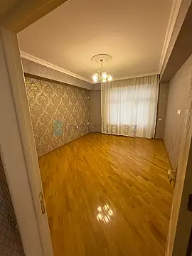 Satılır 3 otaqlı yeni tikili 138 m²