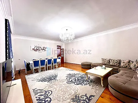 Satılır 7 otaqlı həyət evi 400 m²