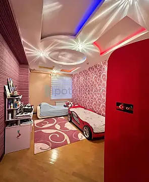 Satılır 3 otaqlı yeni tikili 140 m²