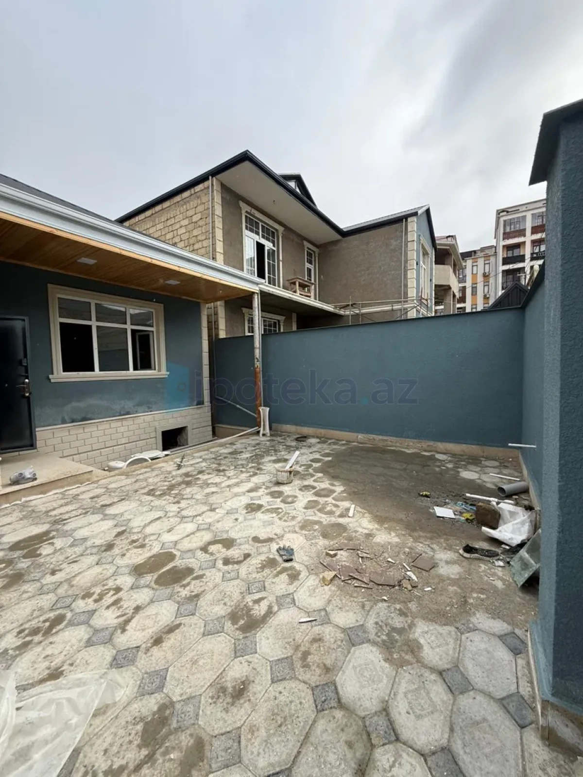 Satılır 3 otaqlı yeni tikili 80 m²